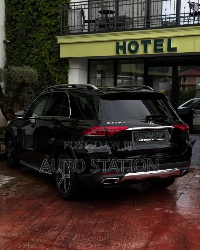 Mercedes Benz GLE 300d