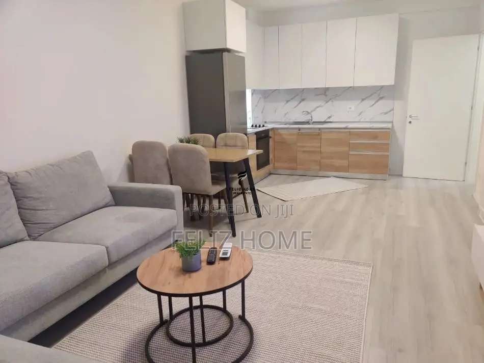 APARTAMENT ME QERA 2+1 UNIVERS CITY 50.000 LEKE