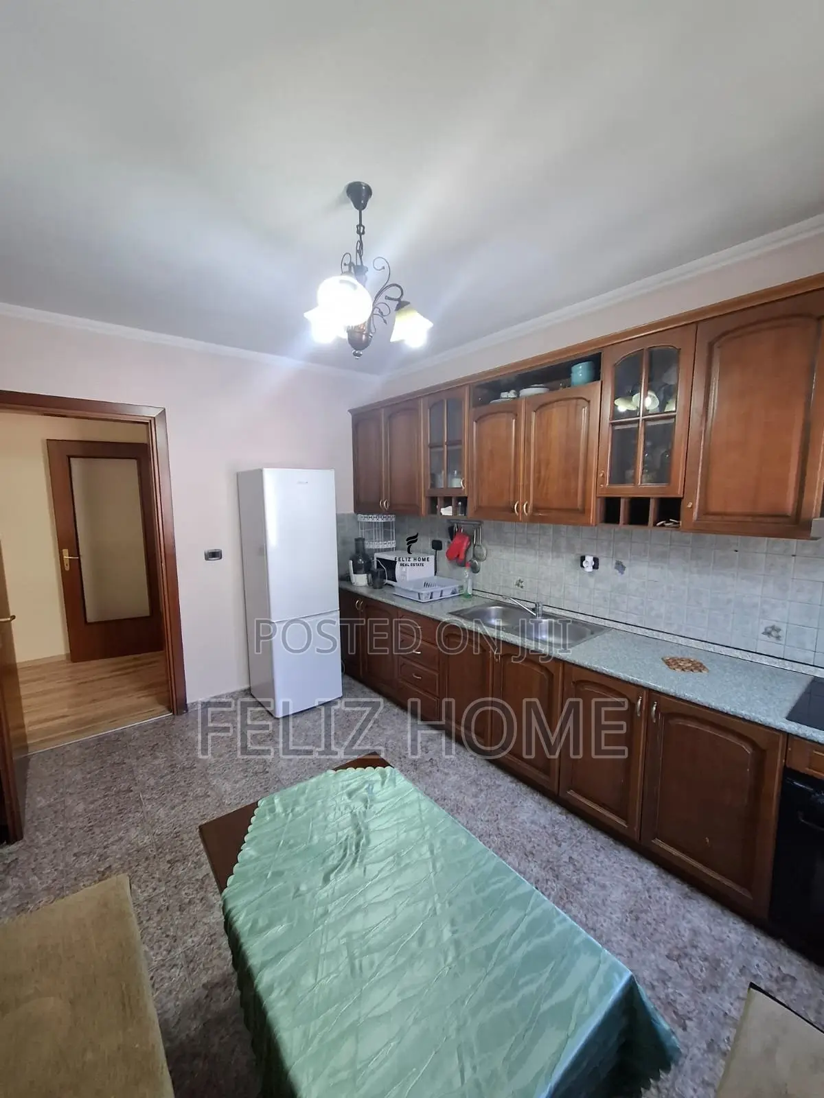 APARTAMENT ME QERA 3+1 KOMUNA E PARISIT 85.000 LEKE