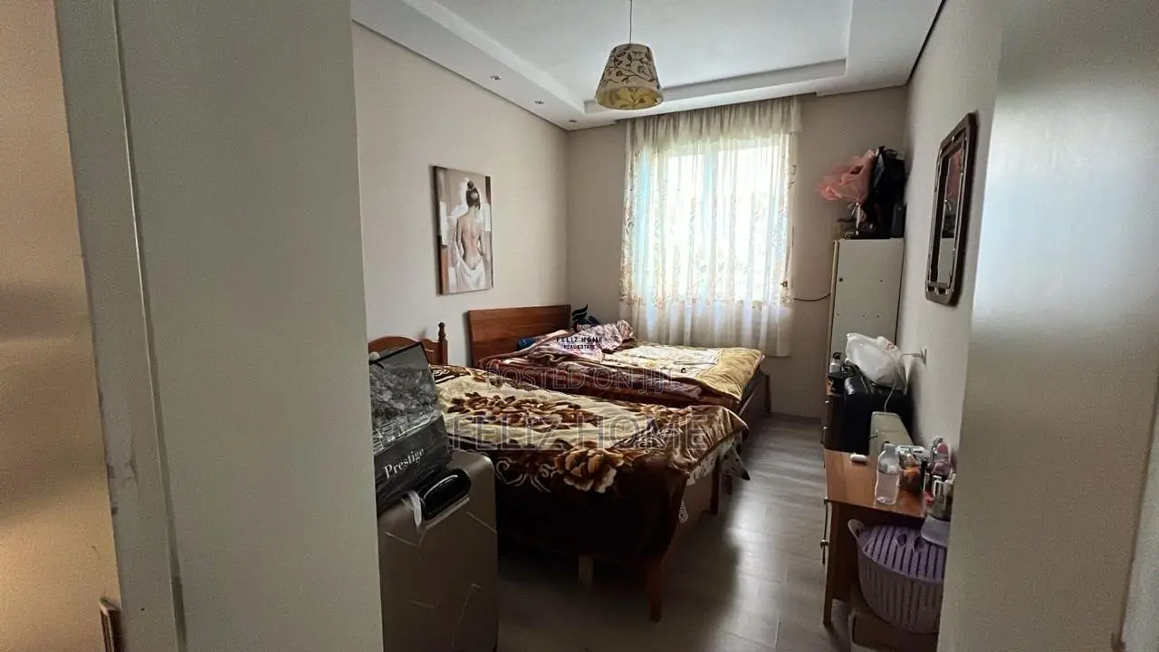 APARTAMENT ME QERA 2+1 RRUGA E DIBRES 50.000 LEKE