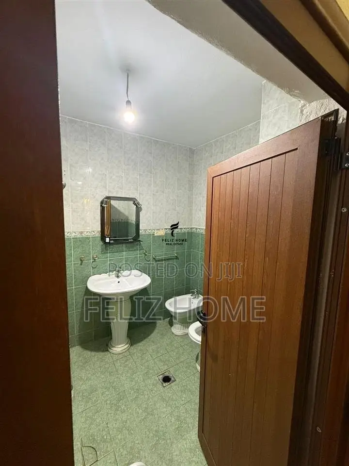 APARTAMENT ME QERA 2+1 KOMUNA PARISIT 75.000 LEKE