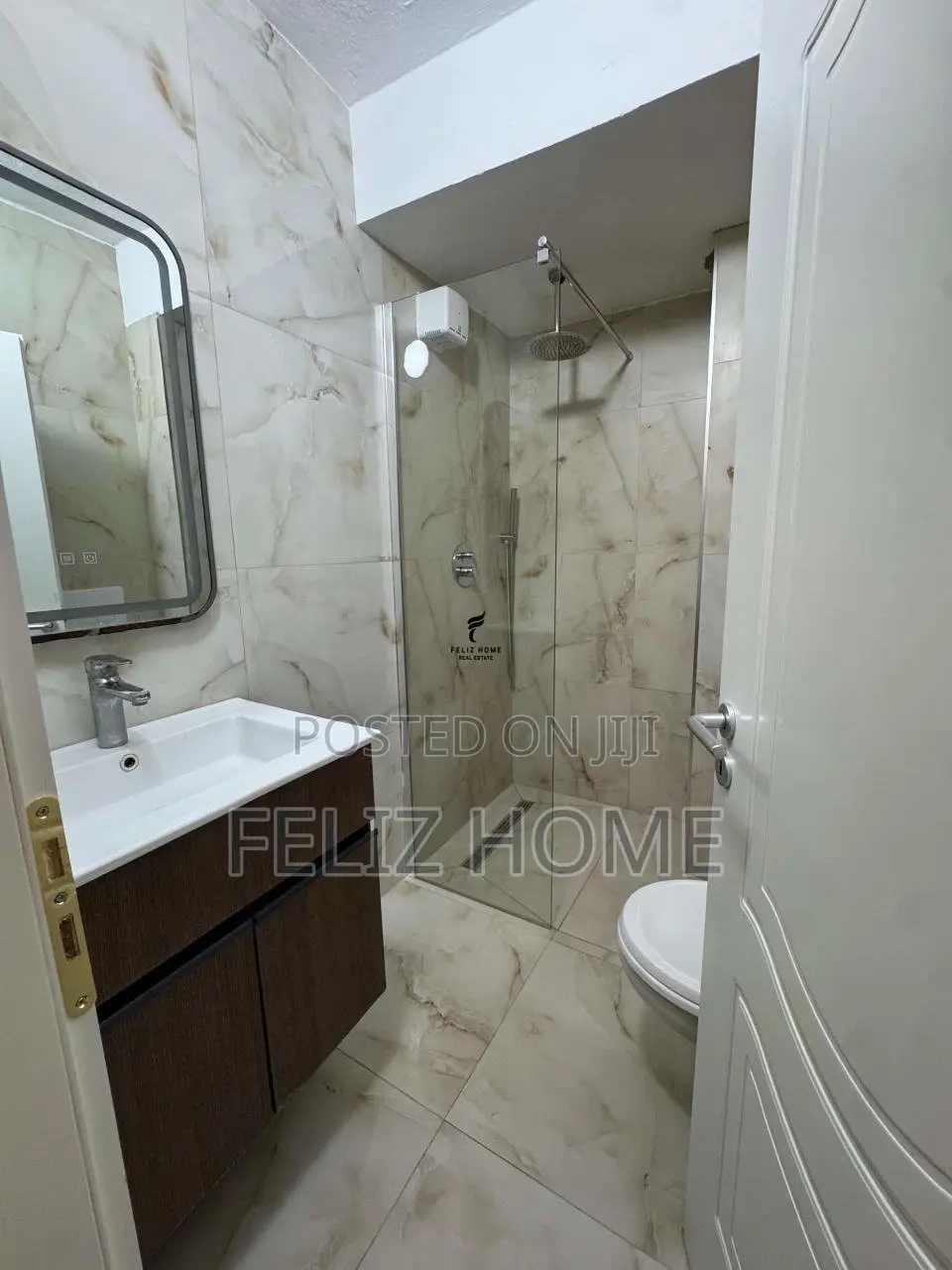 APARTAMENT ME QERA 2+1 KONGRESI I MANASTIRIT 70.000 LEKE