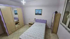 APARTAMENT ME QERA 2+1 STACIONI TRENIT 55.000 LEKE