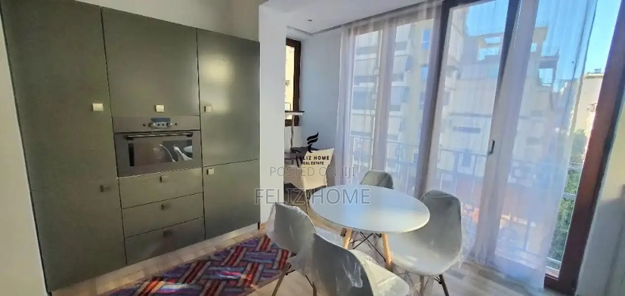 APARTAMENT ME QERA 1+1 MYSLYM SHYRI 55.000 LEKE