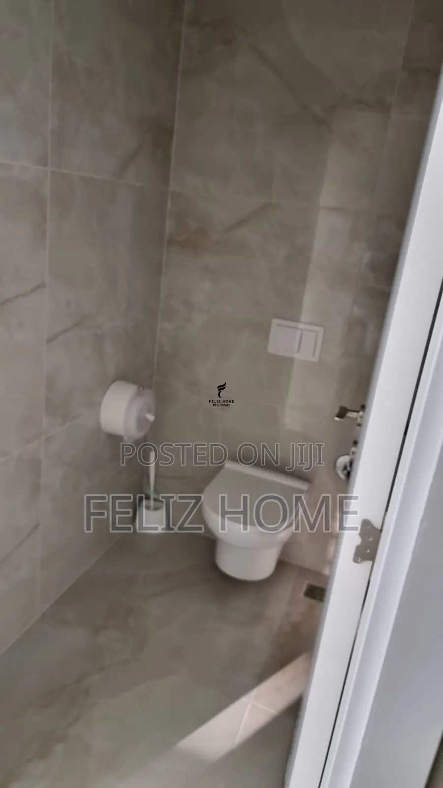ZYRE ME QERA 227 M2 RRUGA E DIBRES 3.000 EURO