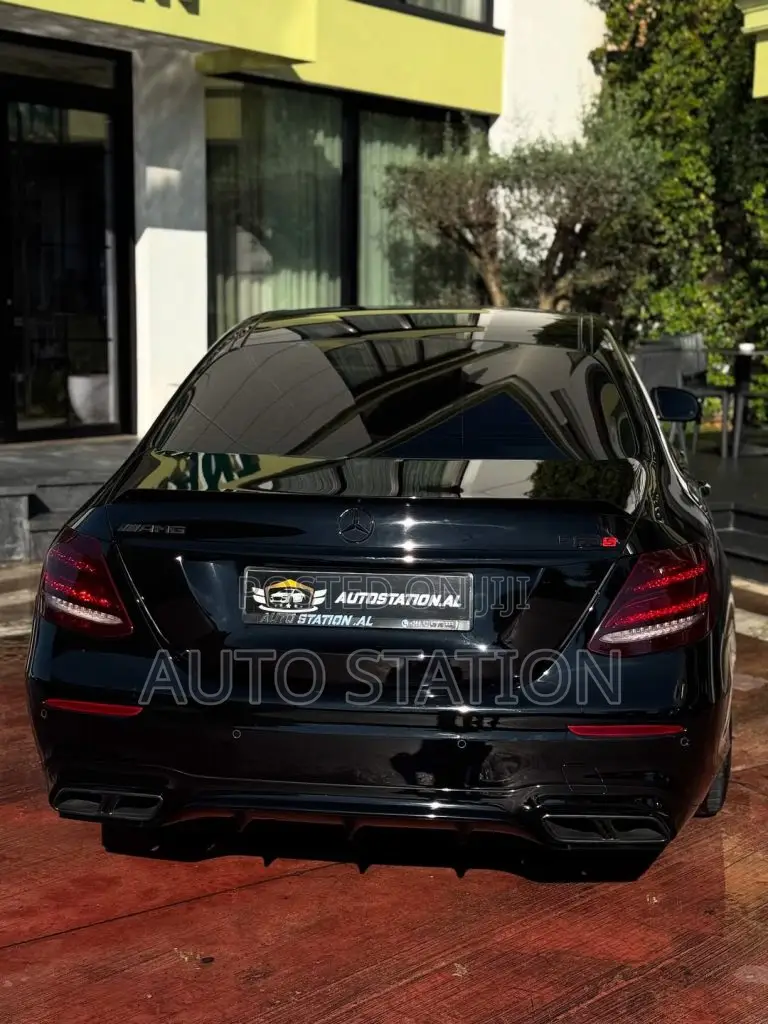 Mercedes Benz E63s