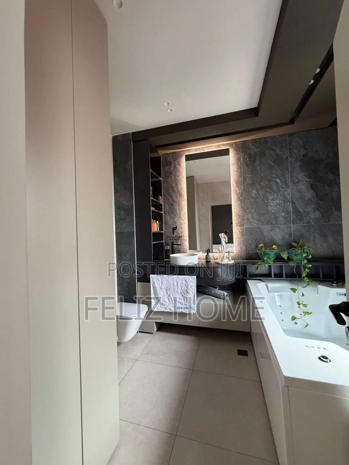 SHITET APARTAMENT 2+1+2 RRUGA E DIBRES 325.000 EURO