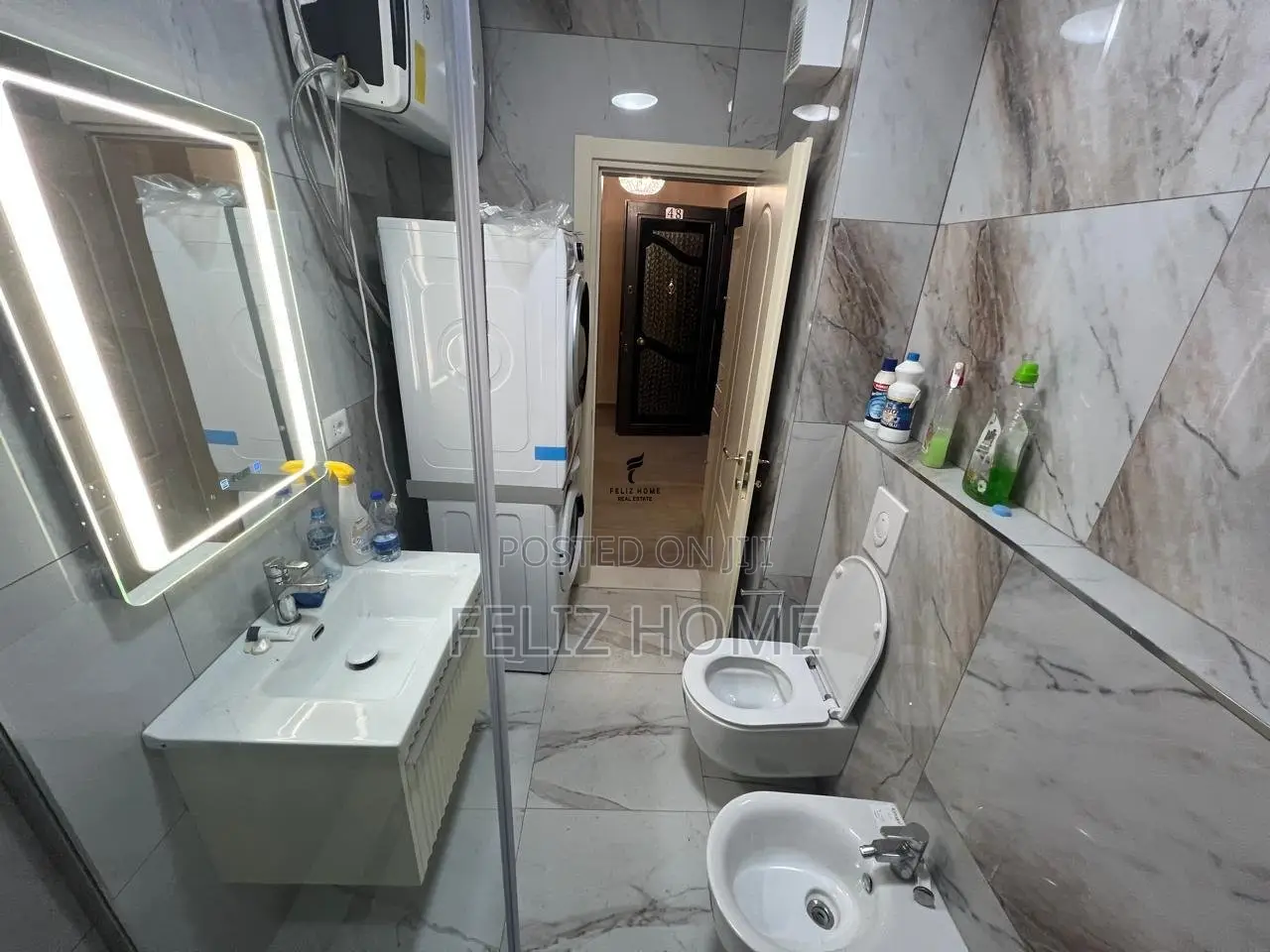SHITET APARTAMENT 1+1 QENDER 24.500.000 LEKE