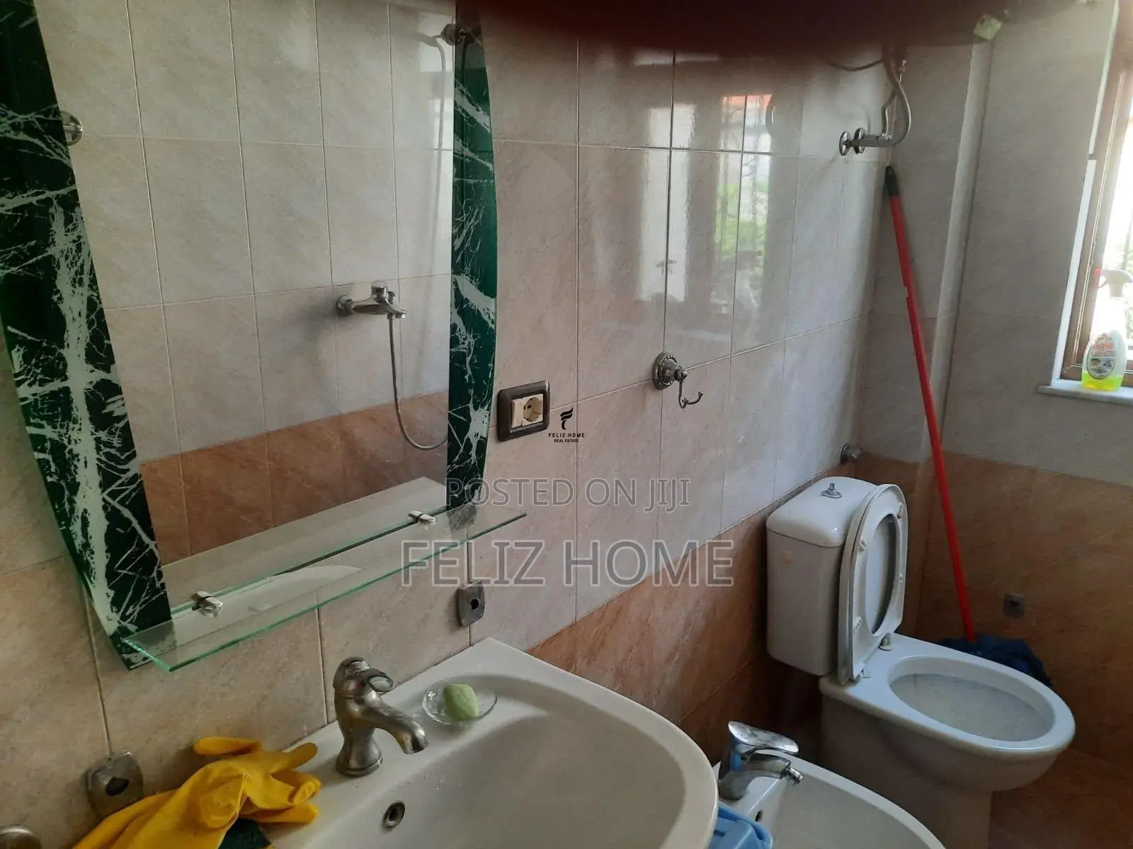 APARTAMENT ME QERA 2+1 VASIL SHANTO 70.000LEKE