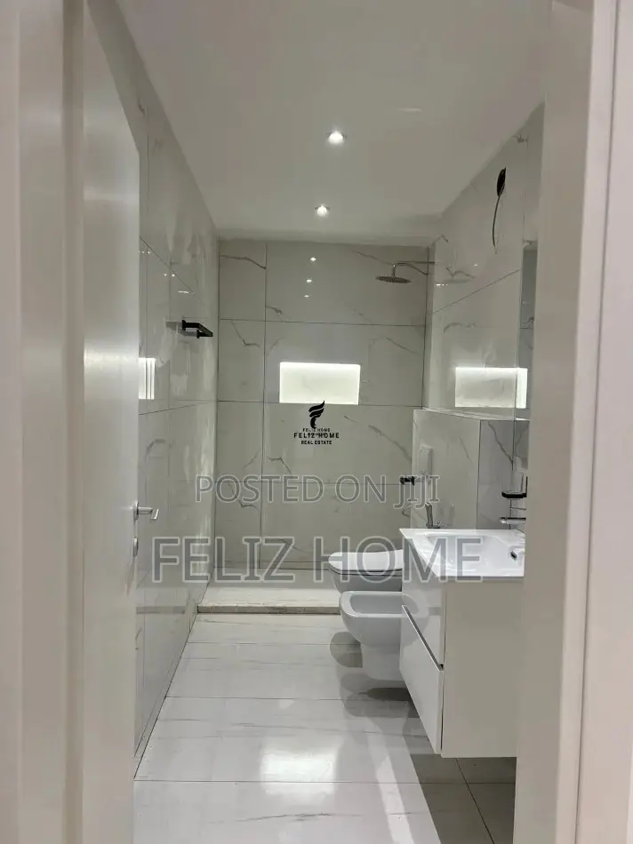 ZYRE ME QERA 190 M2 RRUGA E ELBASANIT 200.000 LEKE