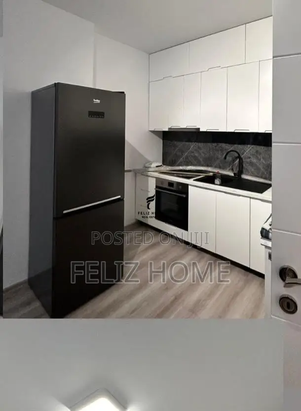 APARTAMENT ME QERA 1+1 ISH FUSHA E AVIACIONIT 550 EURO