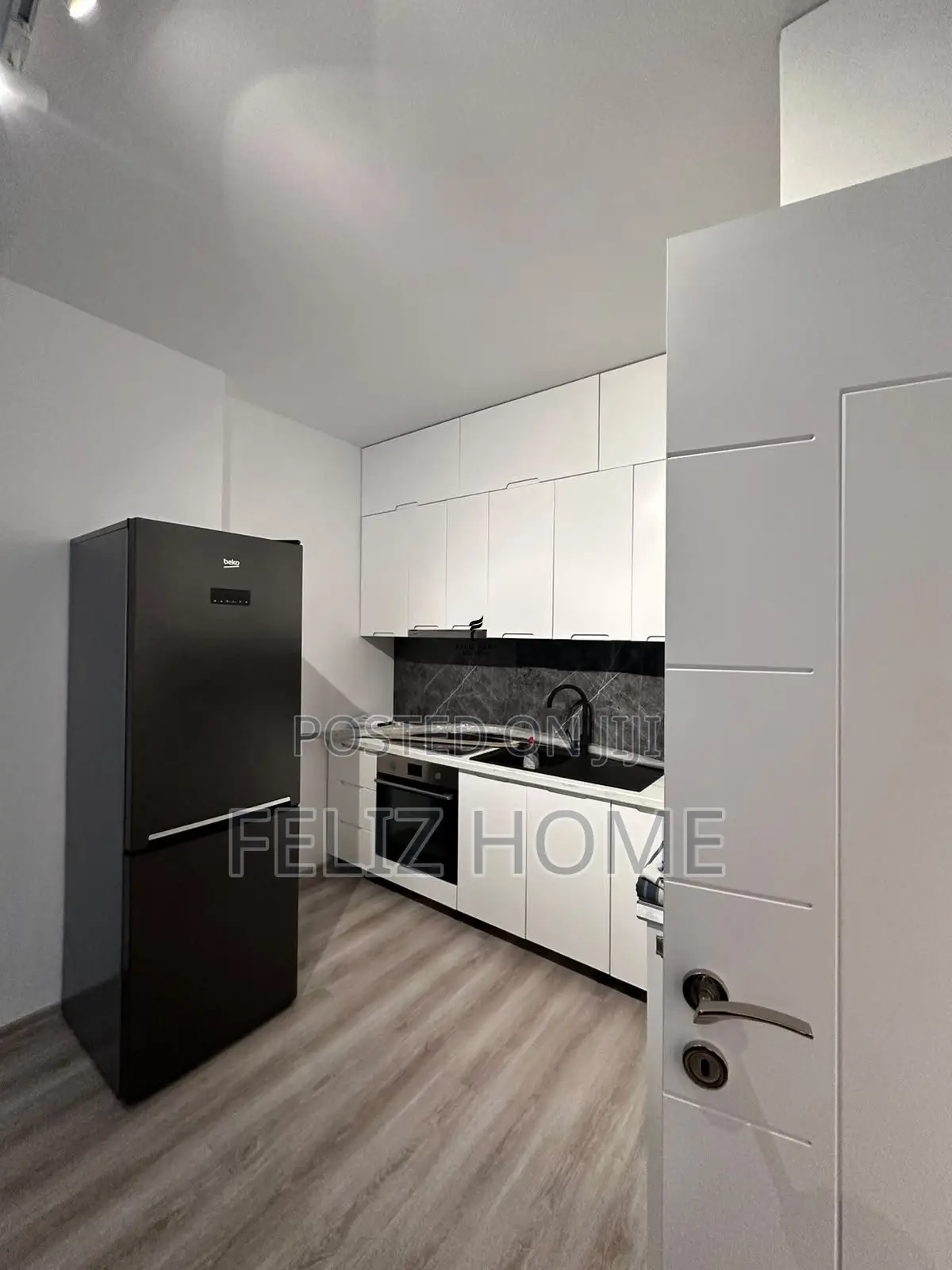 APARTAMENT ME QERA 1+1 ISH FUSHA E AVIACIONIT 55.000 LEKE