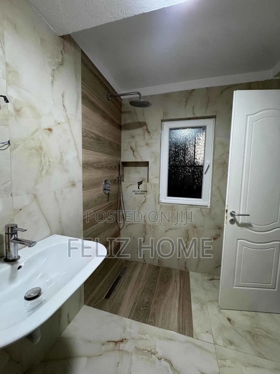 APARTAMENT ME QERA 2+1 KONGRESI I MANASTIRIT 70.000 LEKE