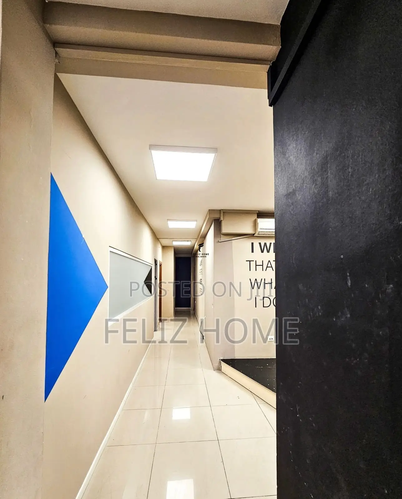 ZYRE ME QERA 300 M2 RRUGA E DIBRES 260.000 LEKE