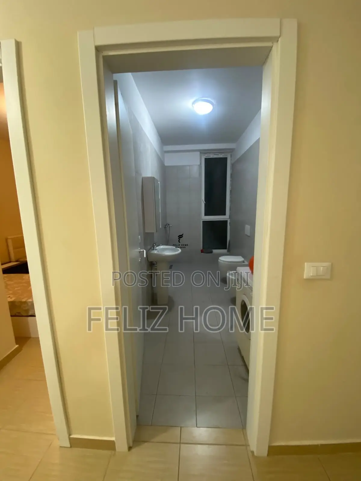 APARTAMENT ME QERA 2+1 BULEVARDI I RI 60.000 LEKE