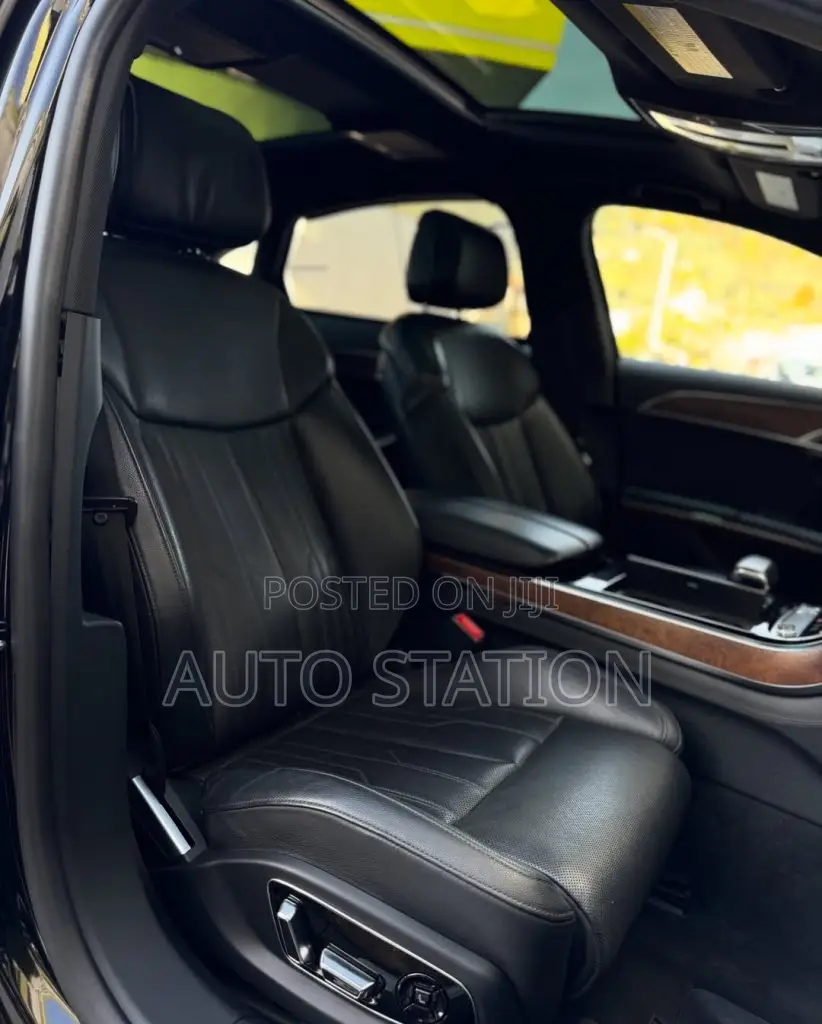 Audi A8L