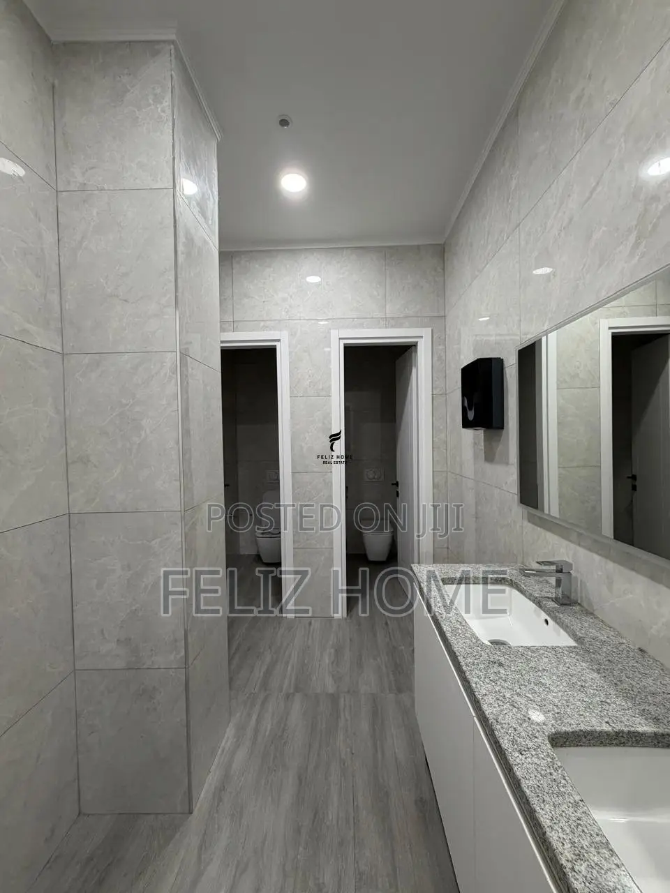ZYRE ME QERA 404 M2 PAZARI I RI 520.000 LEKE