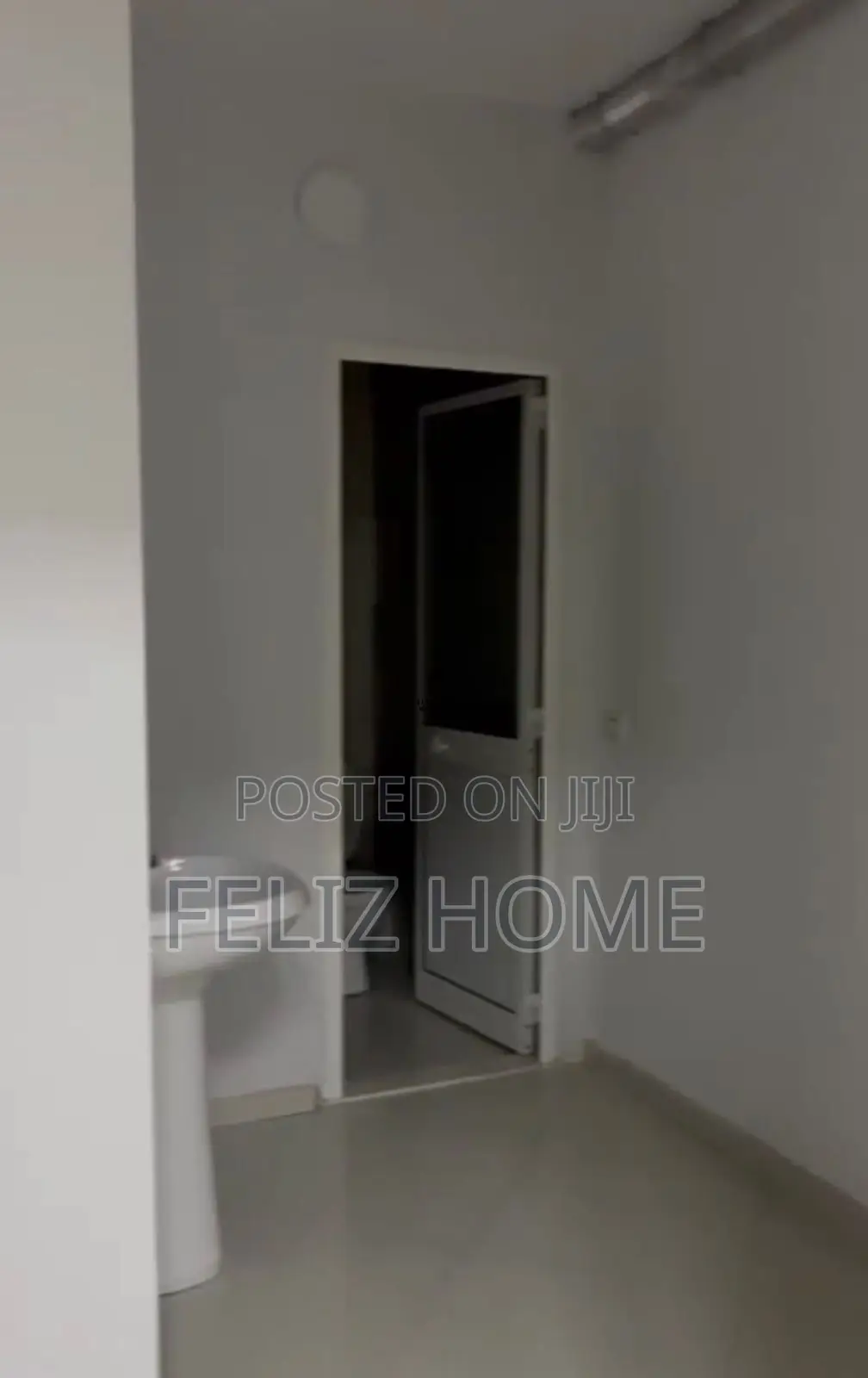 ZYRE ME QERA 160M2 ASTIR 2.000 EURO