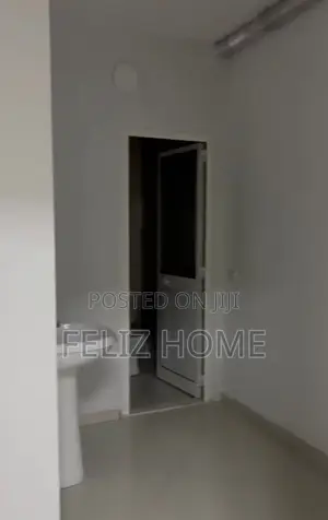 ZYRE ME QERA 160M2 ASTIR 2.000 EURO