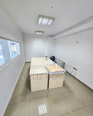 ZYRE ME QERA 300 M2 RRUGA E DIBRES 260.000 LEKE