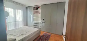 APARTAMENT ME QERA 1+1 MYSLYM SHYRI 55.000 LEKE