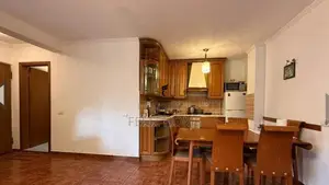 SHITET APARTAMENT 2+1 ZOGU I ZI 222.000 EURO