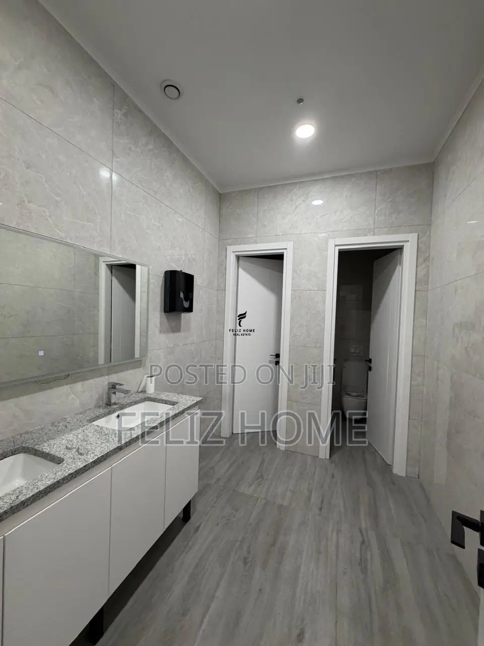 ZYRE ME QERA 404 M2 PAZARI I RI 520.000 LEKE