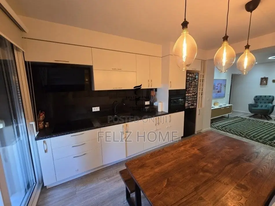 SHITET APARTAMENT 2+1 BLLOKU 350.000 EURO