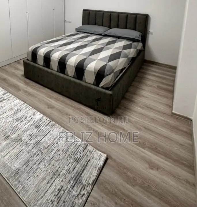 APARTAMENT ME QERA 1+1 ISH FUSHA E AVIACIONIT 550 EURO