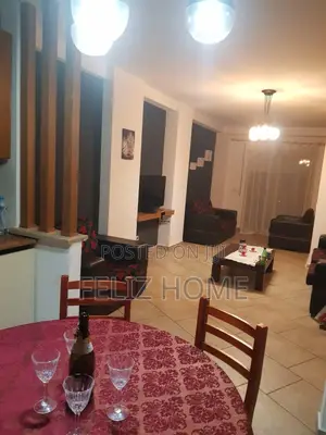 APARTAMENT ME QERA 2+1 BULEVARDI ZOGU I PARE 60.000 LEKE