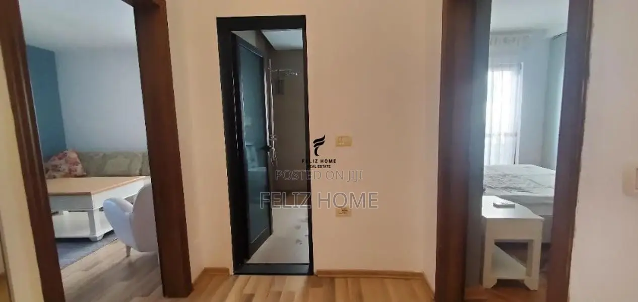 APARTAMENT ME QERA 1+1 MYSLYM SHYRI 55.000 LEKE