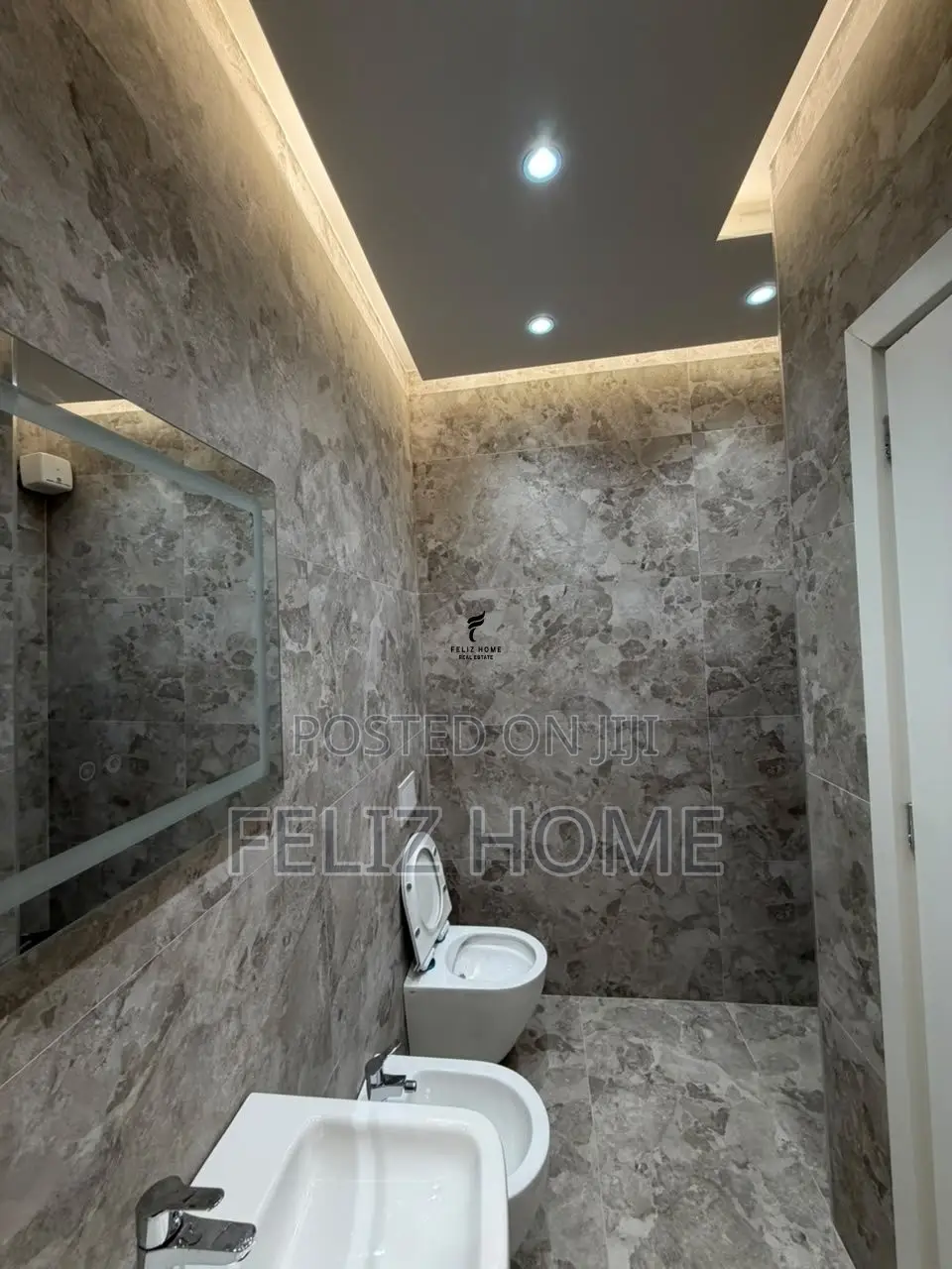 ZYRE ME QERA 105 M2 MINE PEZA 200.000 LEKE