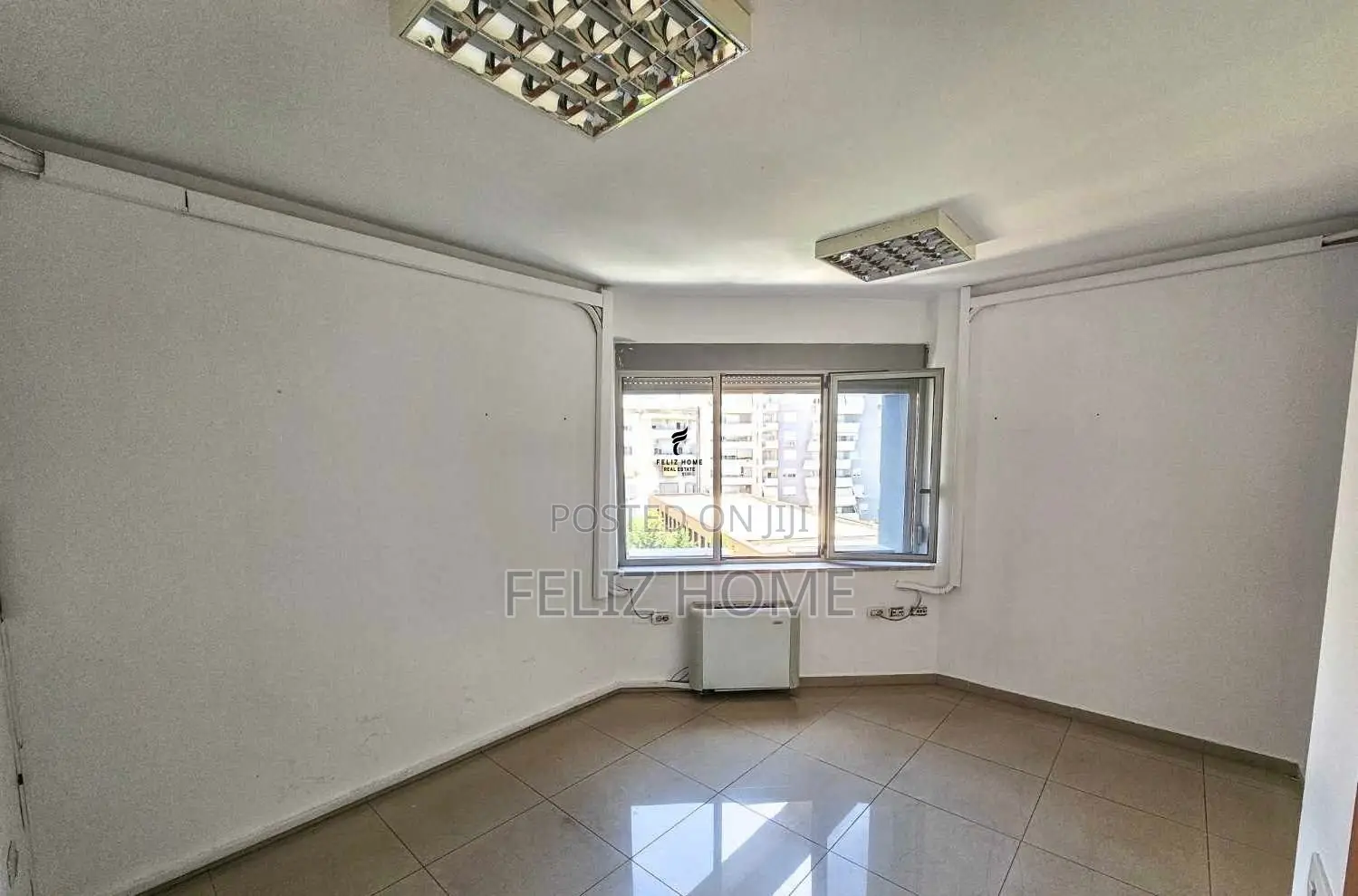 ZYRE ME QERA 300 M2 RRUGA E DIBRES 260.000 LEKE