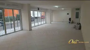 Store to rent Dry Lake - Botanical Garden - Zoo (Tirana - city)