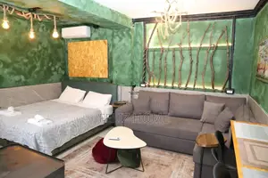 GARSIONERE ME QERA 30 M2 LAPRAKE 50.000 LEKE