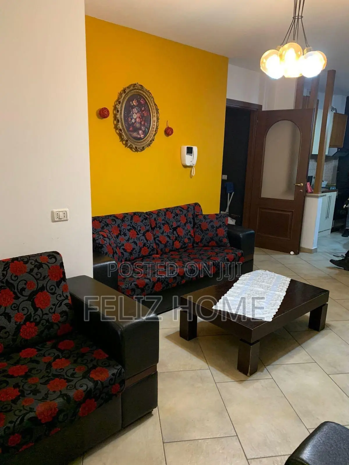 APARTAMENT ME QERA 2+1 BULEVARDI ZOGU I PARE 60.000 LEKE