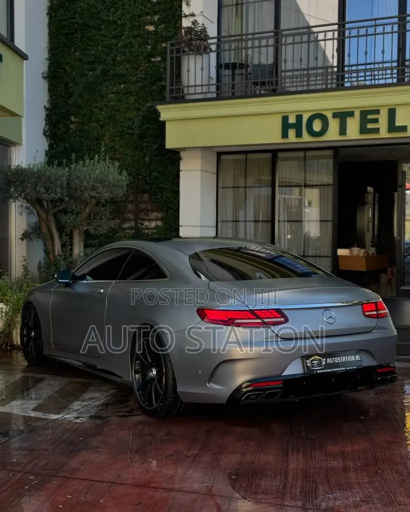 Mercedes Benz S63 Coúpe