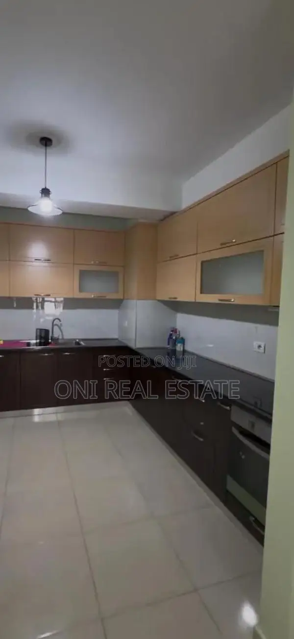 Apartment to rent Komuna e Parisit - Kristal Center (Tirana - city)