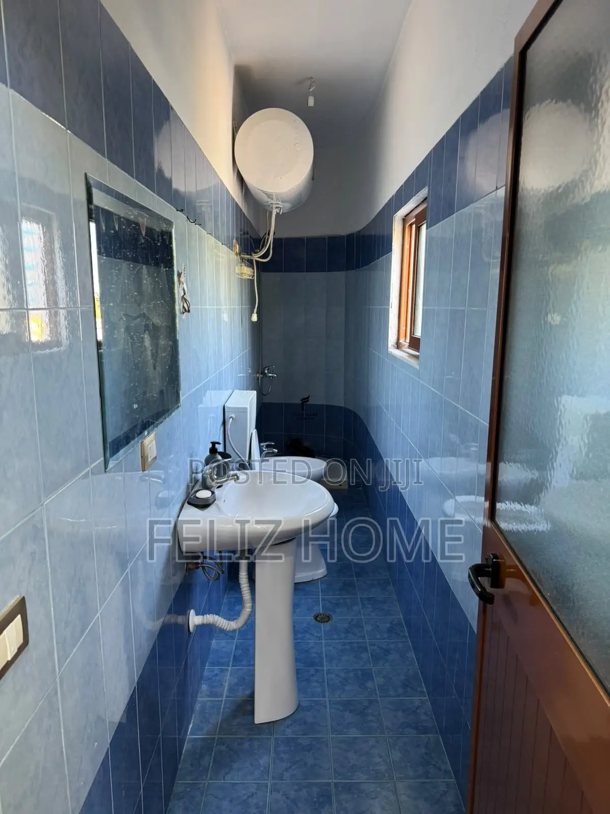 APARTAMENT ME QERA 1+1 ALI DEMI 40.000 LEKE