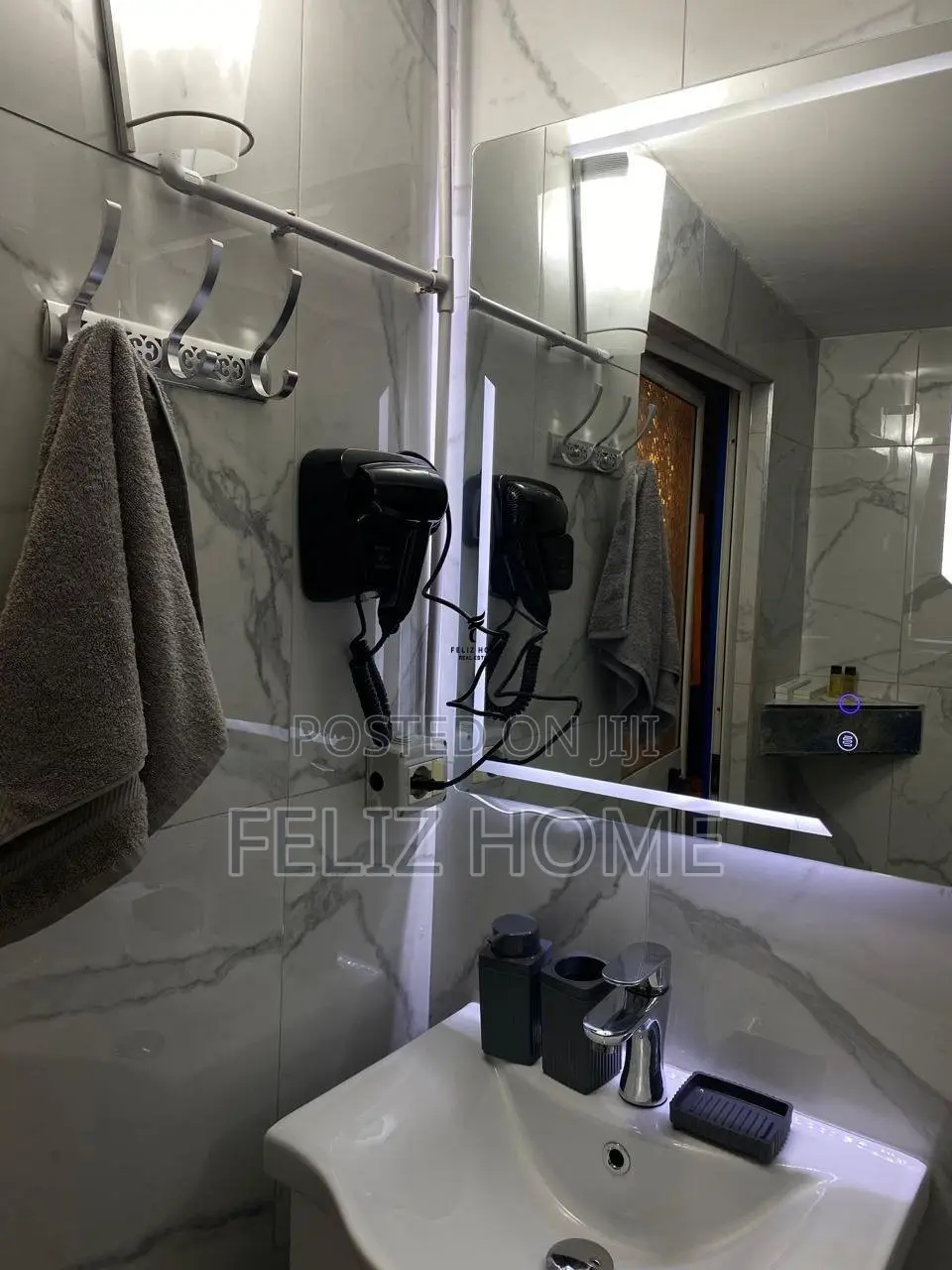 JEPEN 2 GARSIONERE ME QERA 60 M2 LAPRAKE 100.000 LEKE
