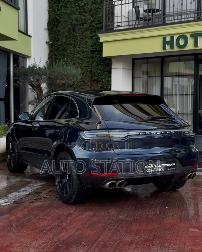 Porsche Macan S