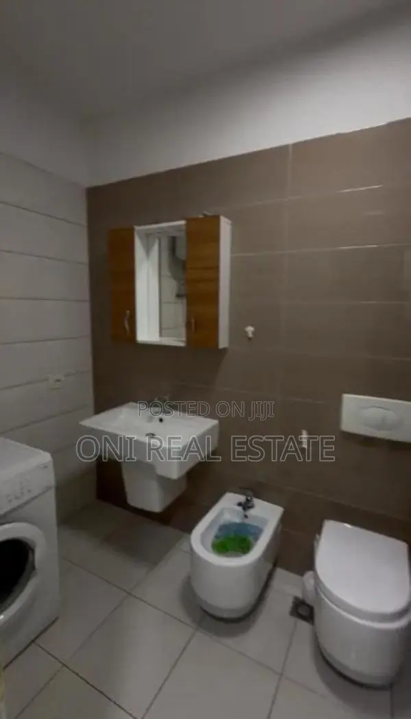 Apartment to rent Komuna e Parisit - Kristal Center (Tirana - city)