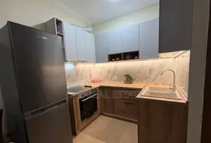 Apartment to rent Komuna e Parisit - Kristal Center (Tirana - city)