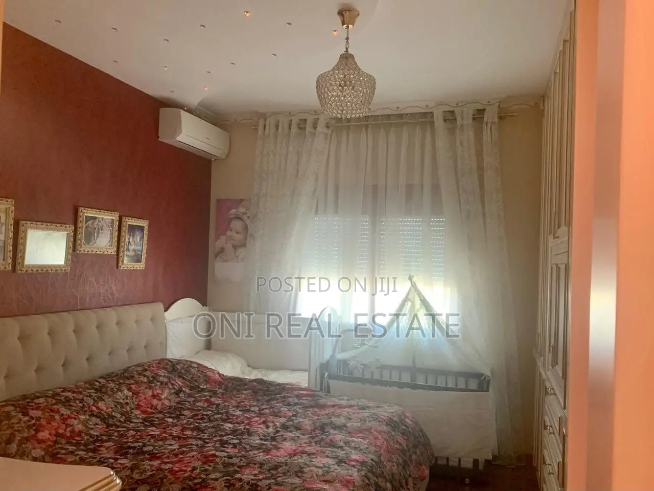 Apartment to rent Komuna e Parisit - Kristal Center (Tirana - city)