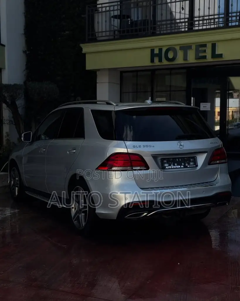Mercedes Benz GLE 350d