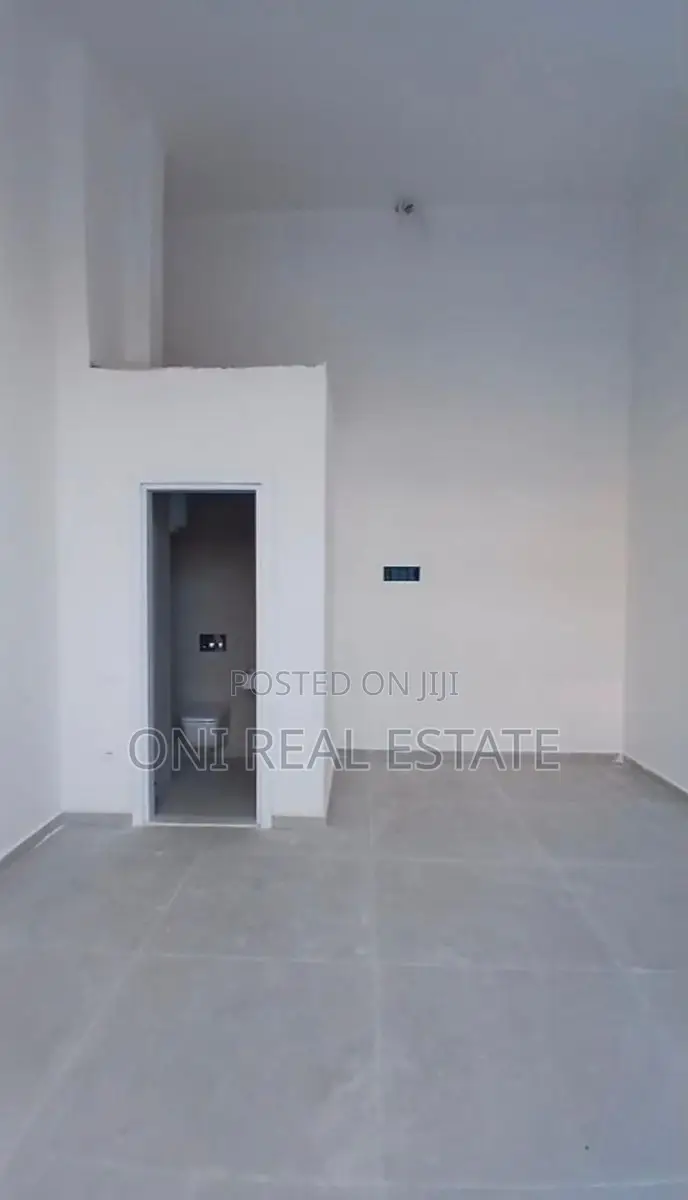 Store to rent Elbasan Str. - Artistic Lyceum - American Institute (Tir