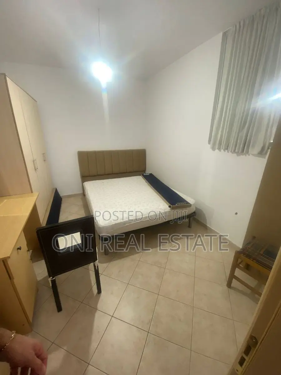 Apartment to rent Komuna e Parisit - Kristal Center (Tirana - city)