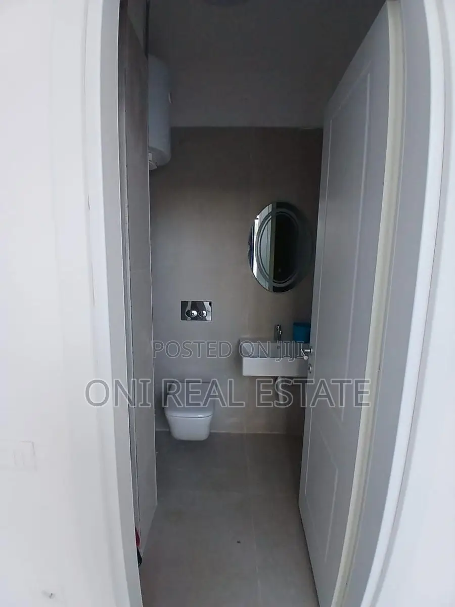 Store to rent Elbasan Str. - Artistic Lyceum - American Institute (Tir