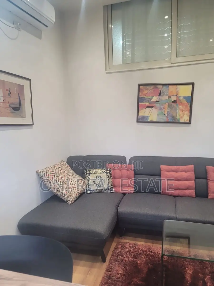 Apartment to rent Center (Tirana - city)
