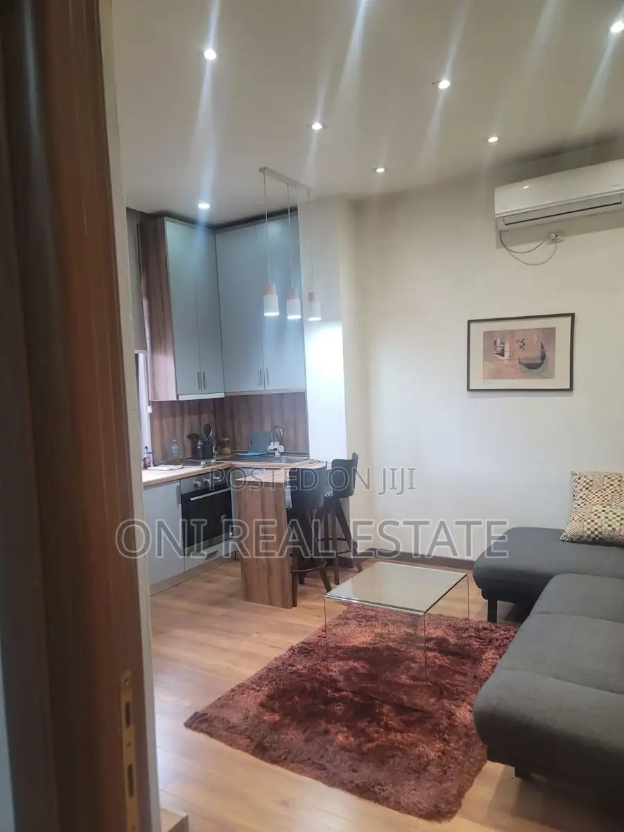 Apartment to rent Center (Tirana - city)